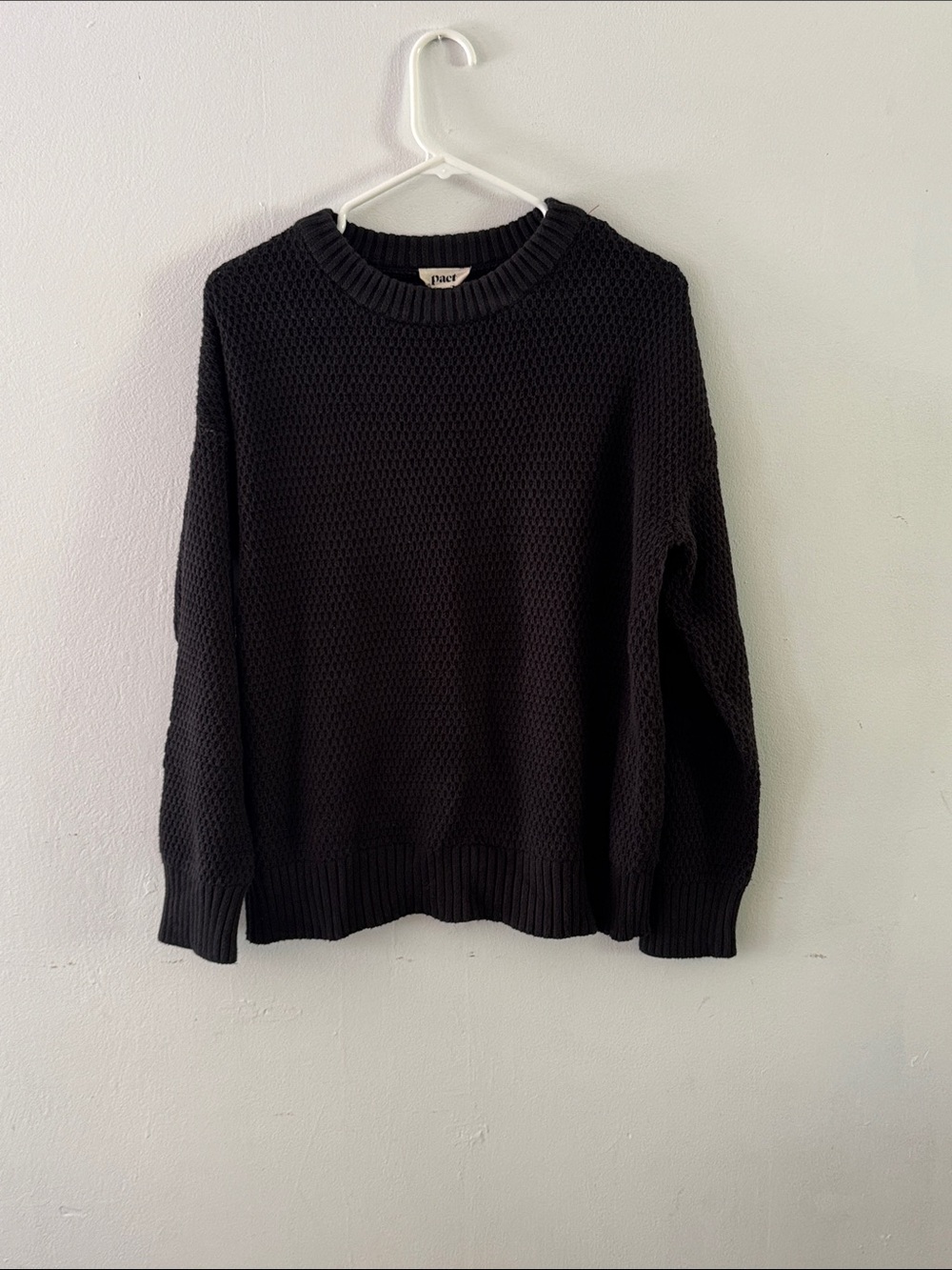 Pact Black Crewneck Textured Knit Sweater Sz M